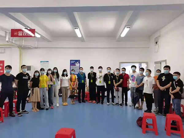 中检深圳公司第六党支部组织员工集体接种新冠疫苗