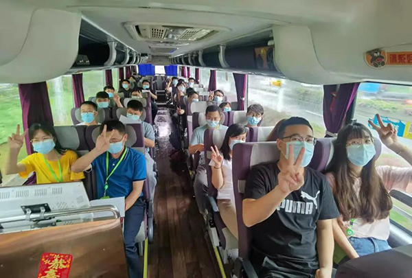 中检深圳公司第六党支部组织员工集体接种新冠疫苗