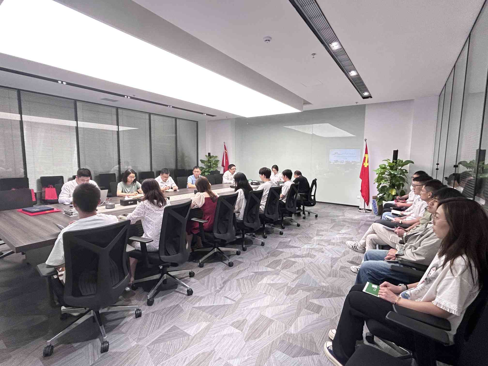 传承五四精神 青年突击攻坚｜中检华通威召开五四青年座谈会暨青年突击队任务发布会‌