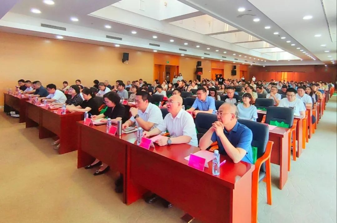 泰州医药高新区（高港区）医疗器械行业协会第二届会员大会暨医疗器械法规赋能交流会圆满落幕